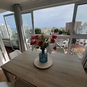 beautiful-sea-views-cozy-apartment-350-m-from-beach.es-andalucia.com/